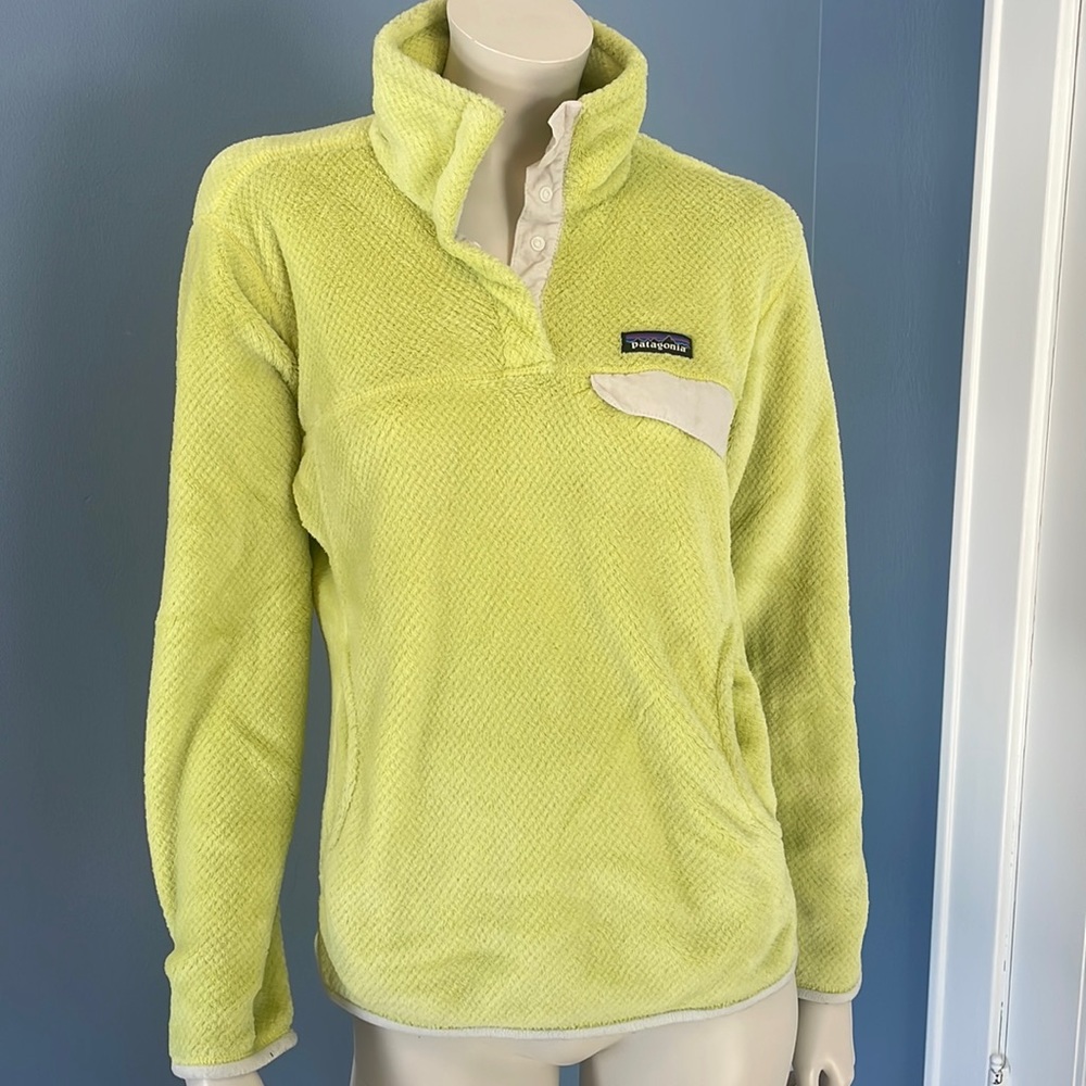 Yellow Patagonia Pullover Quarter Snap Fleece Medium